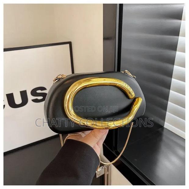 Black and Gold Ladies Clutch Bags With Sling
