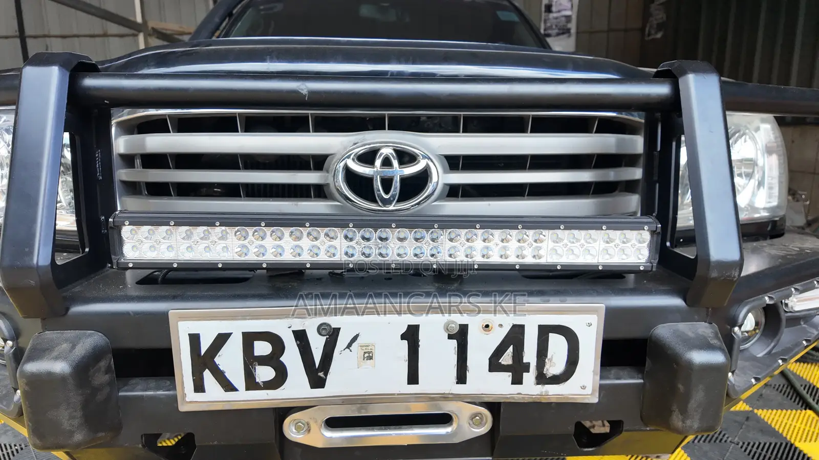 Toyota Land Cruiser 100 4.2 2006 Black