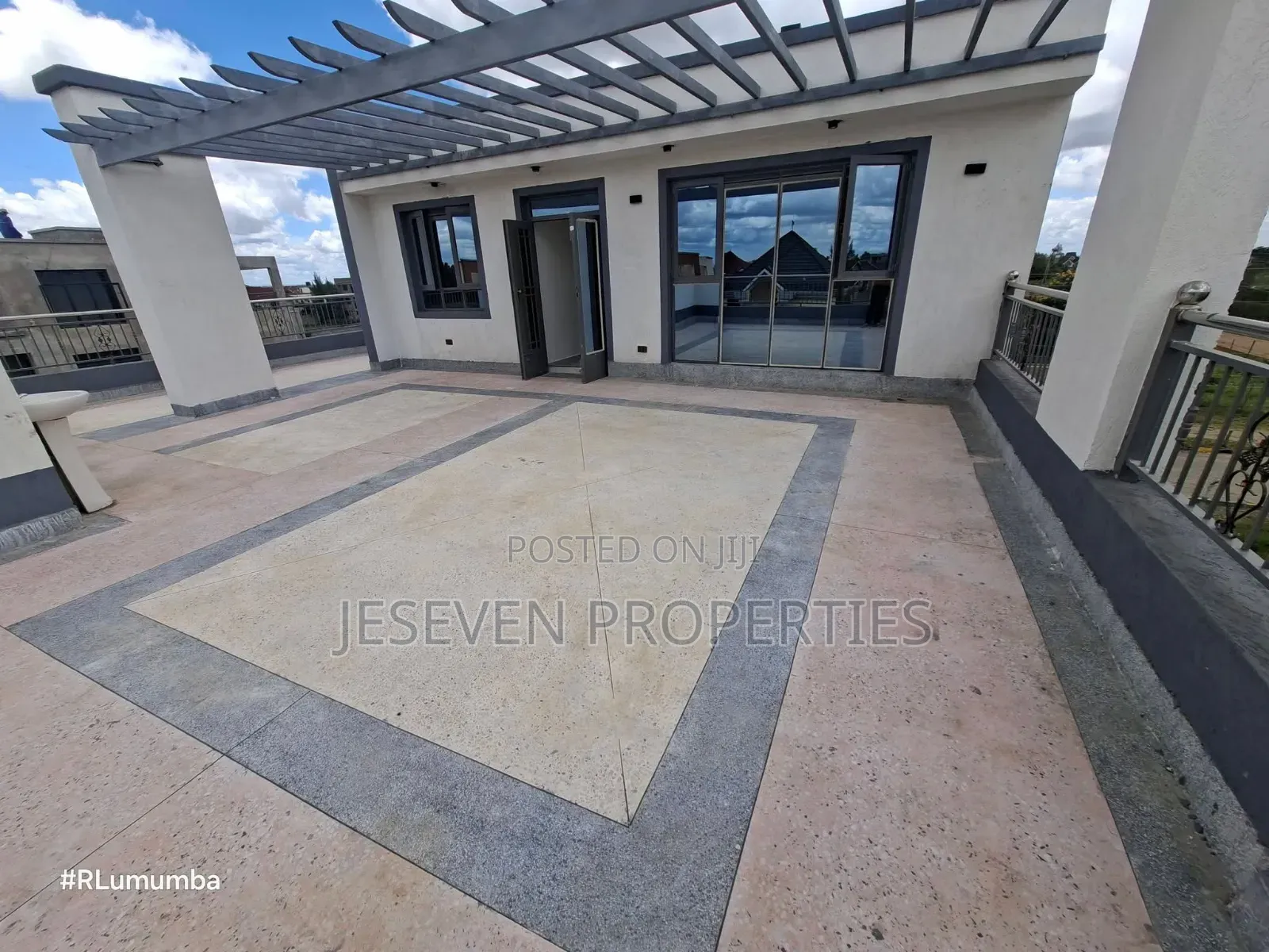 5bdrm Mansion in Syokimau, Gateway Mall Area for sale
