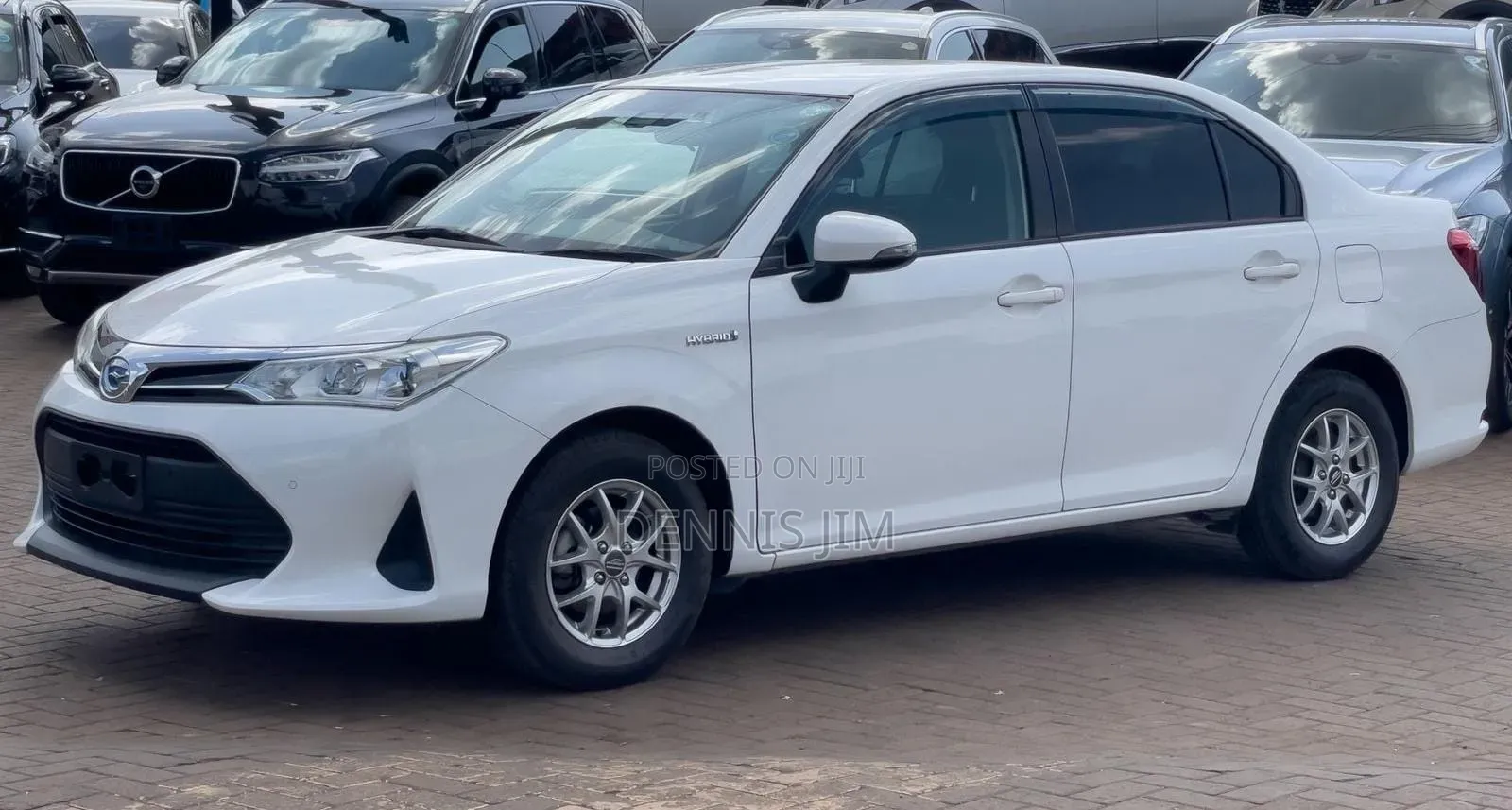 Toyota Axio 1.5 Hybrid 2WD 2018 White