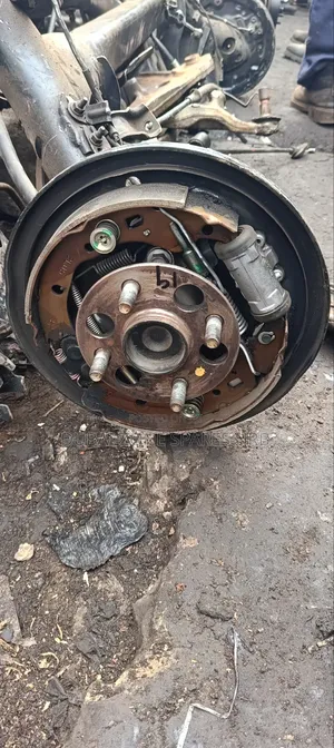 Rear Wheel Hubs Vitz,Belta,Fielder Sura Mbaya.