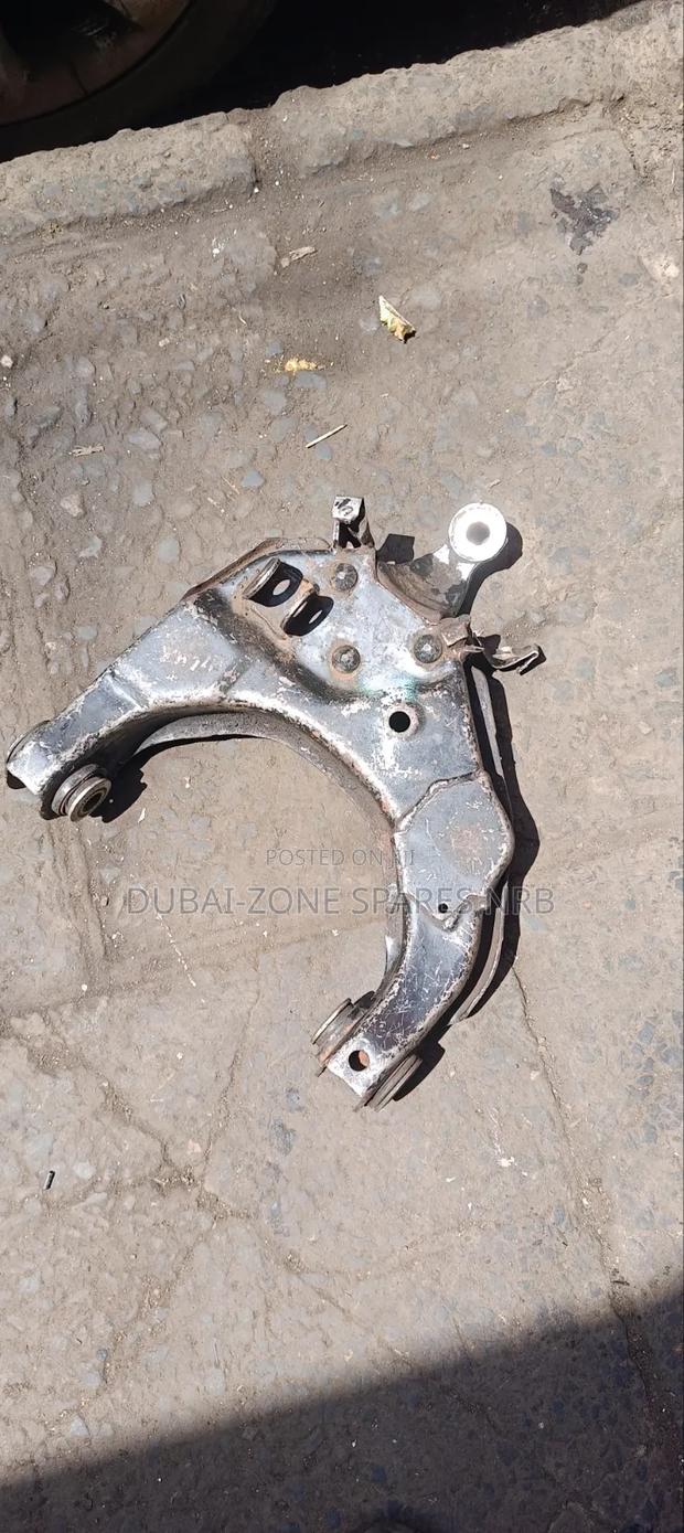 Lower Upper Arms Hilux Surf 1999