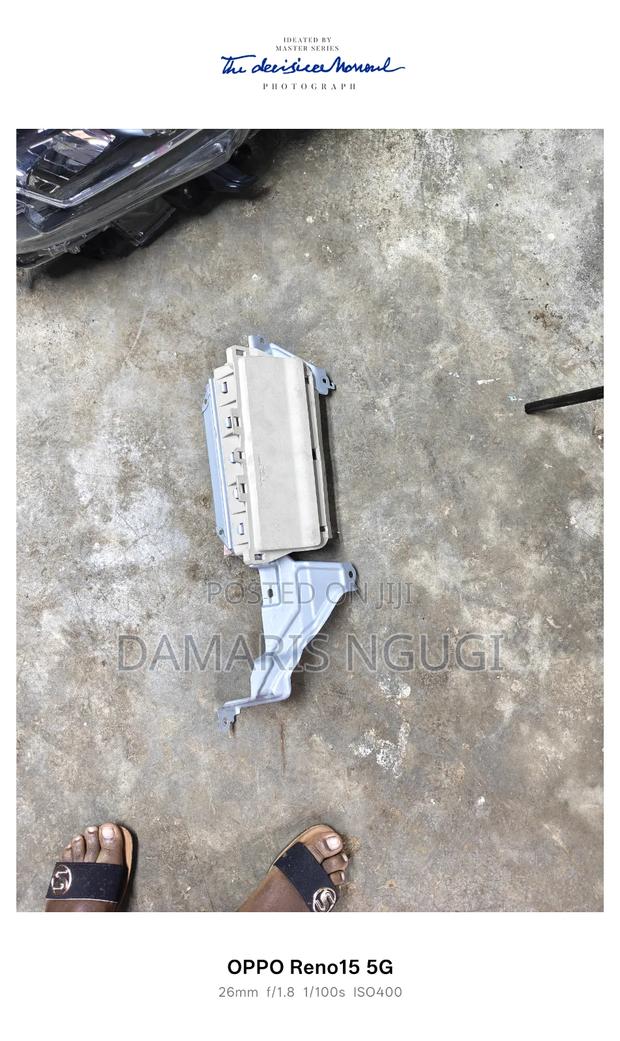 Prado 150 Kneee Airbag