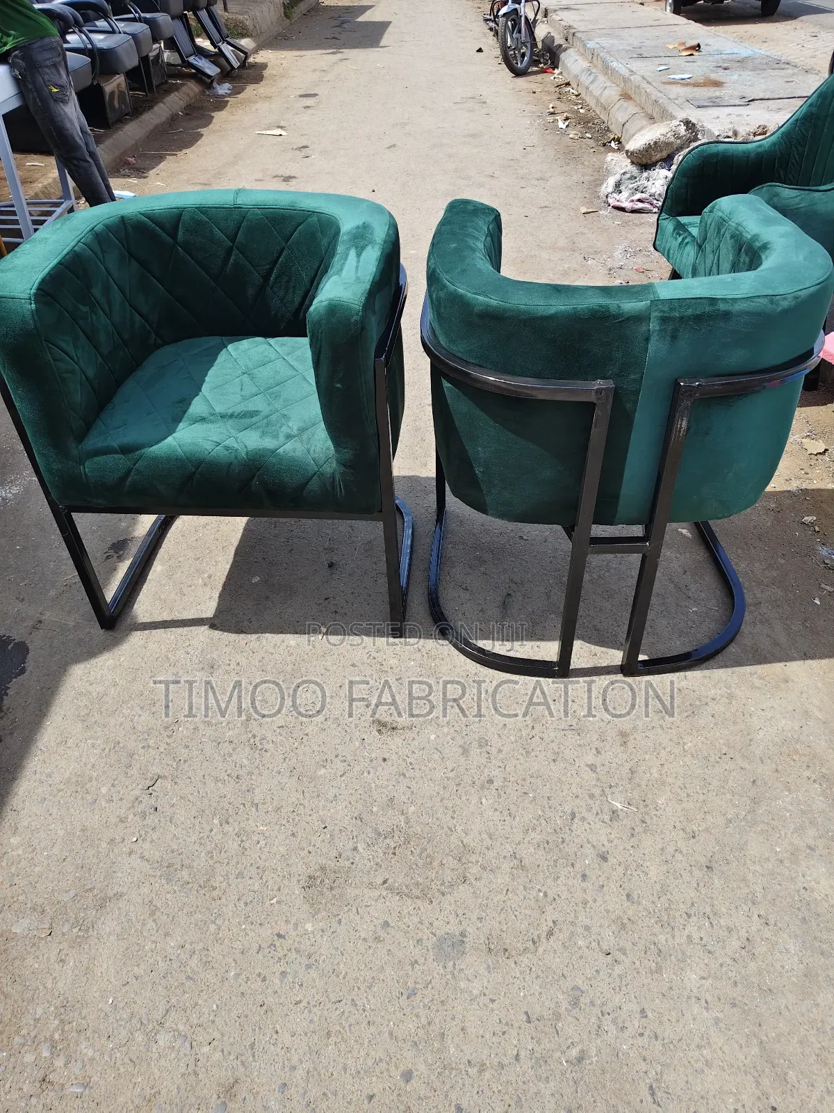 Styling Green Velvet Black Seats