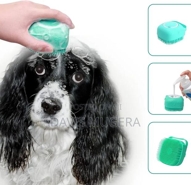 Silicone Shampoo Dispenser Soft Bristle for Long Short Haired Dogs Cat