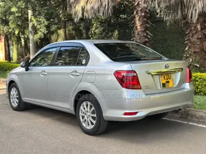 Toyota Axio 2018 Silver