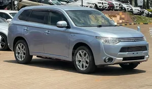Mitsubishi Outlander 2016 Blue