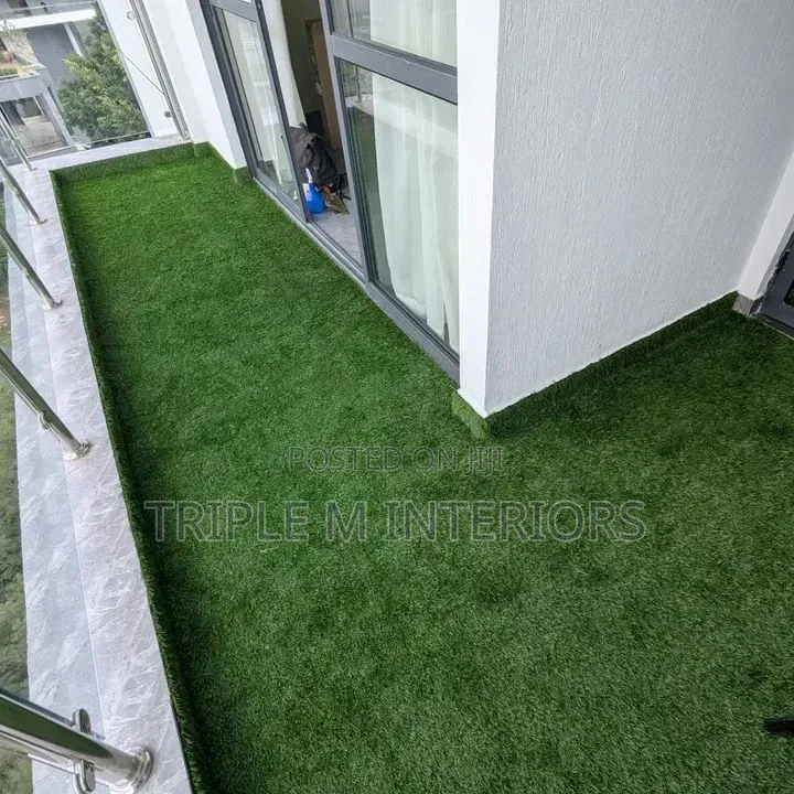 Stylish Balcony Turf Carpet for Modern Apartment Design