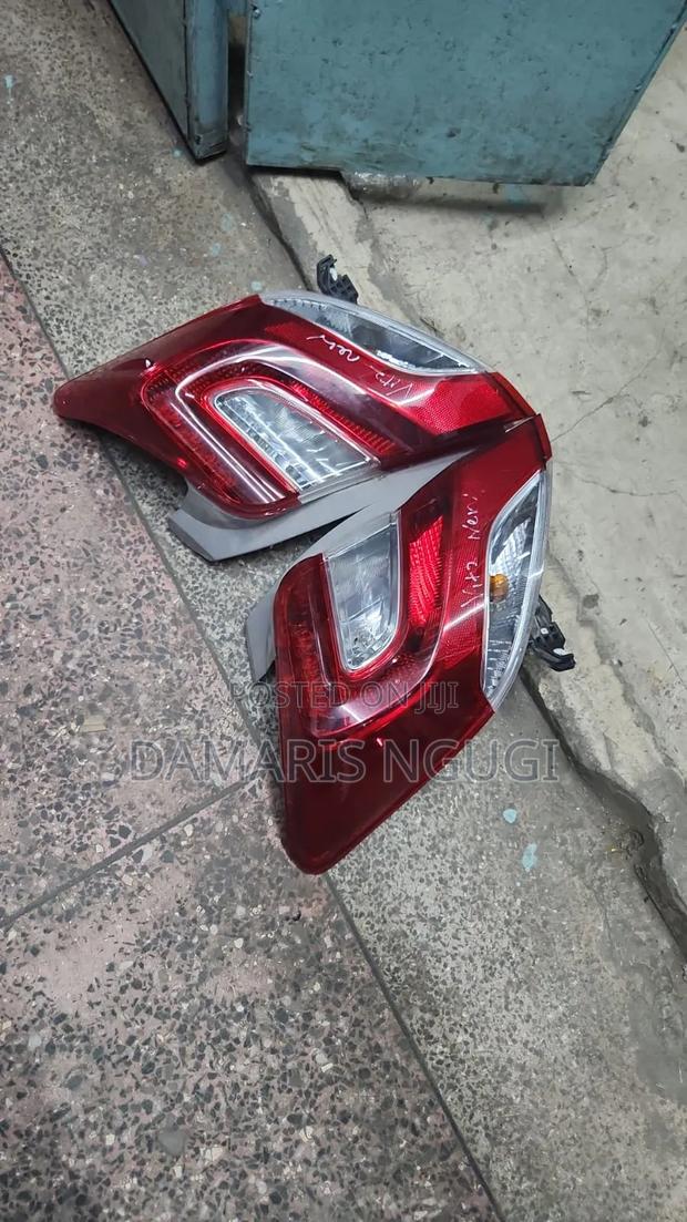 Vitz Taillight 2015/2016 Ex Japan - main view