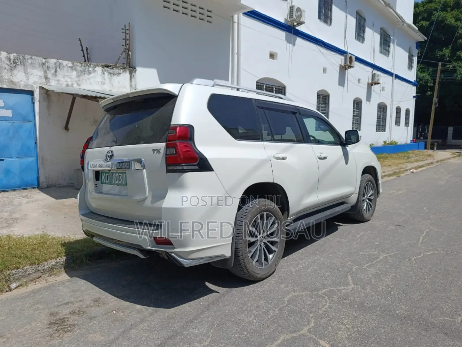 Toyota Land Cruiser Prado 2.8 2020 White