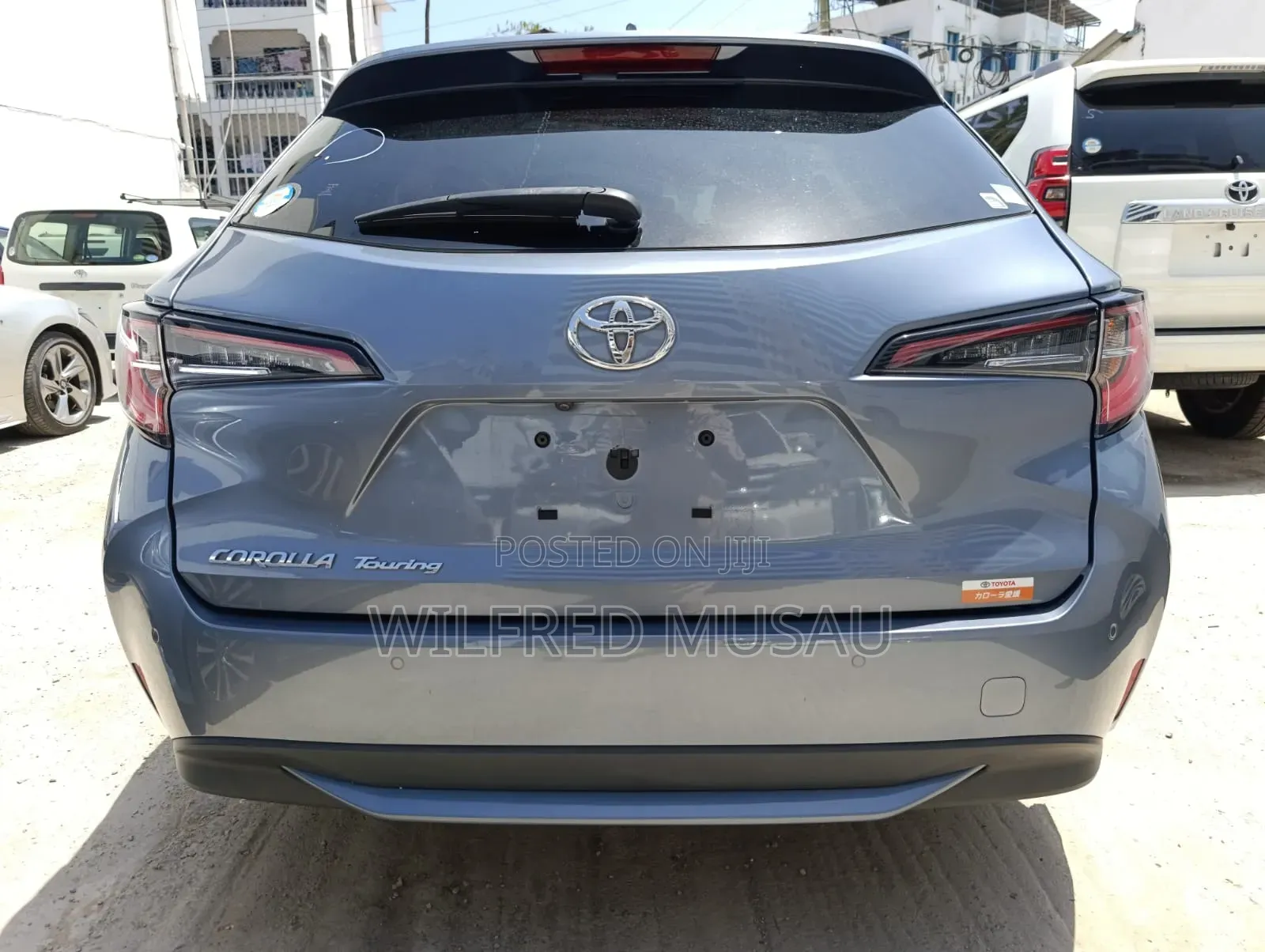 Toyota Corolla L (1.8L 4cyl 2A) 2019 Gray