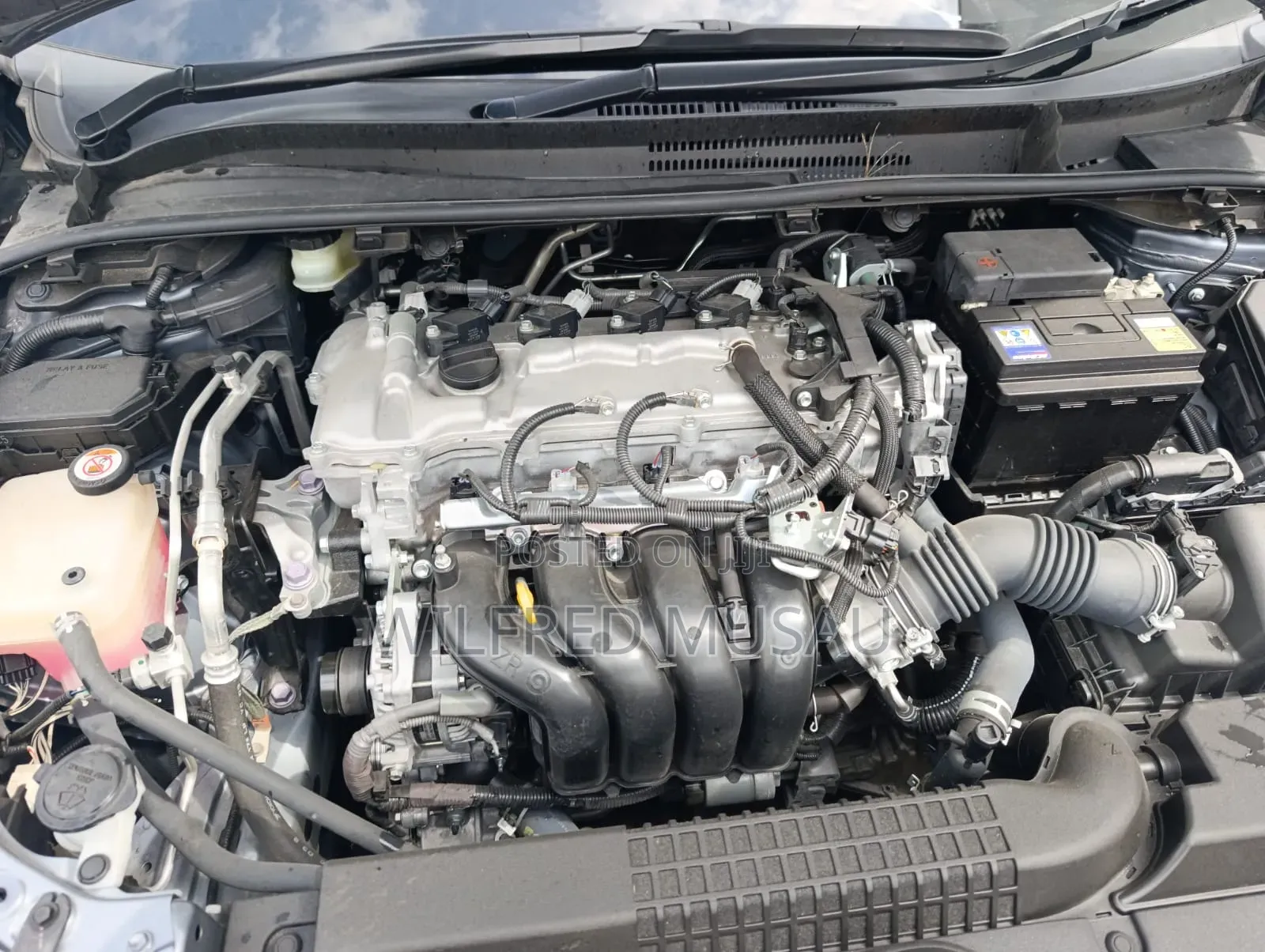Toyota Corolla L (1.8L 4cyl 2A) 2019 Gray