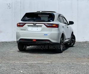 Toyota Harrier 2.0 Turbo 4WD 2019 White