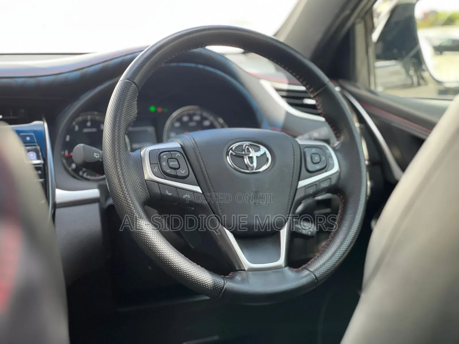 Toyota Harrier 2.0 Turbo 4WD 2019 White