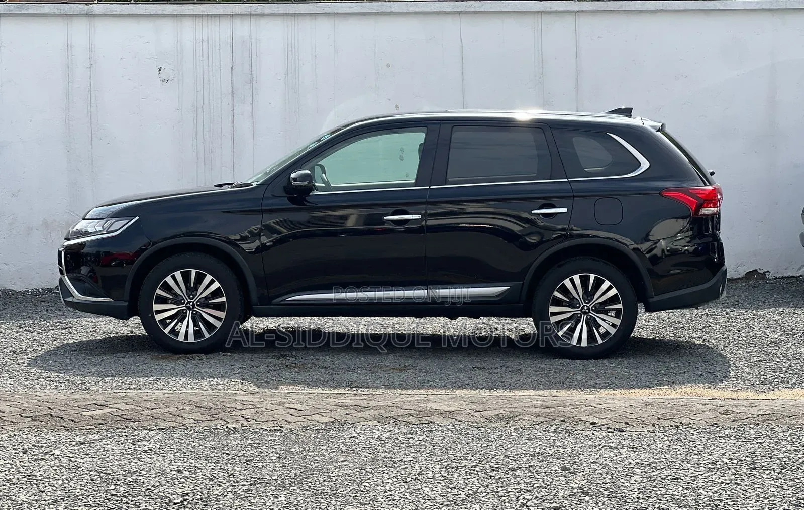 Mitsubishi Outlander SE FWD 2019 Black