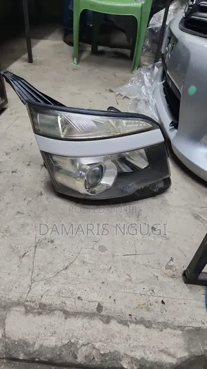 Voxy 2008 Headlight Xenon