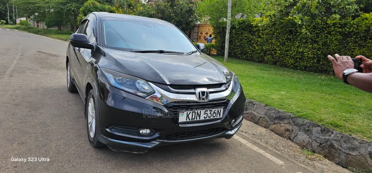 Honda Vezel 2016 Black