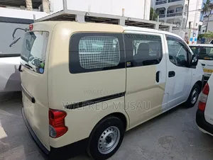 Nissan NV200 2019 White