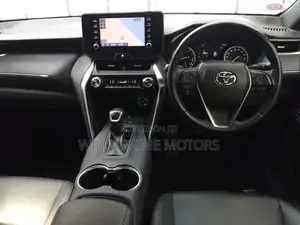 Toyota Harrier 2.0 4WD 2020 Black