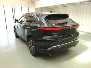 Toyota Harrier 2.0 4WD 2020 Black