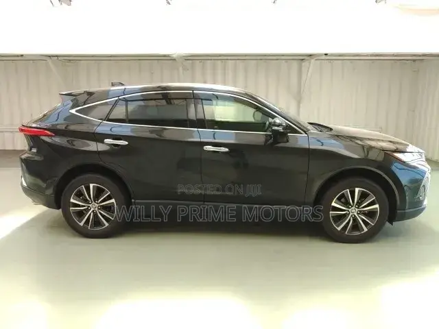 Toyota Harrier 2.0 4WD 2020 Black