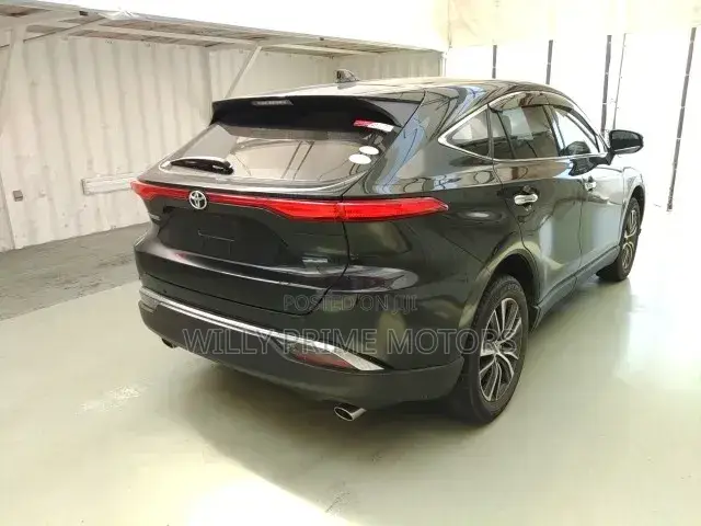 Toyota Harrier 2.0 4WD 2020 Black