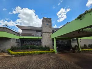 5bdrm Townhouse / Terrace in Muthaiga for rent