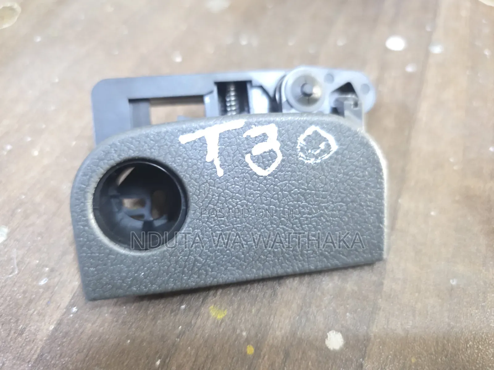 Glove Box Lock Nissan Xtrail T30