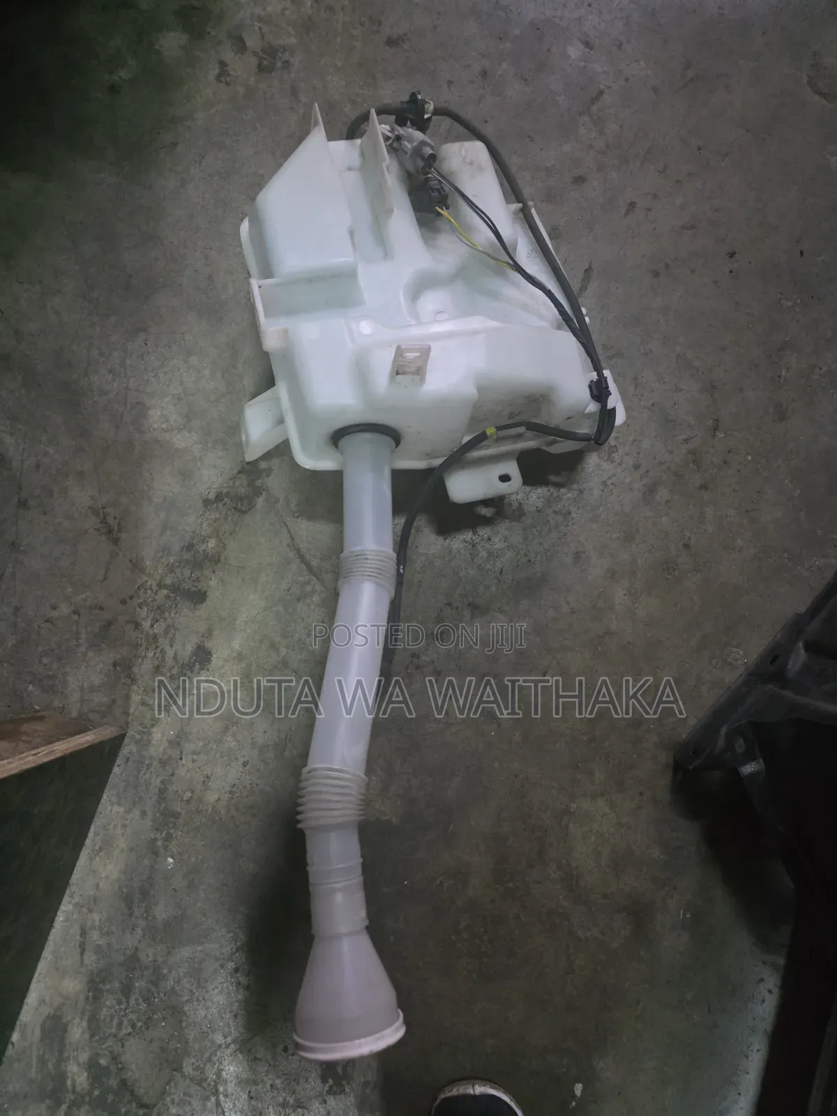 Washer Bottle Mitsubishi Outlander 2018