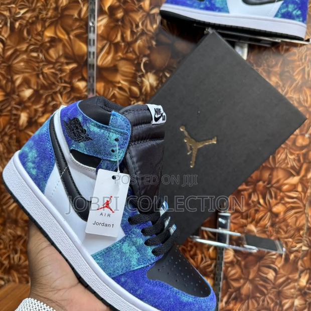 Nike Air Jordan 1 Retro High Og Sneakers - thumbnail 2