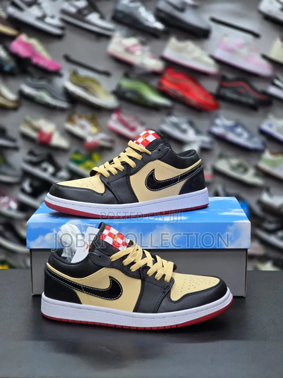 Air Jordan One Low Se Pizza Sneakers