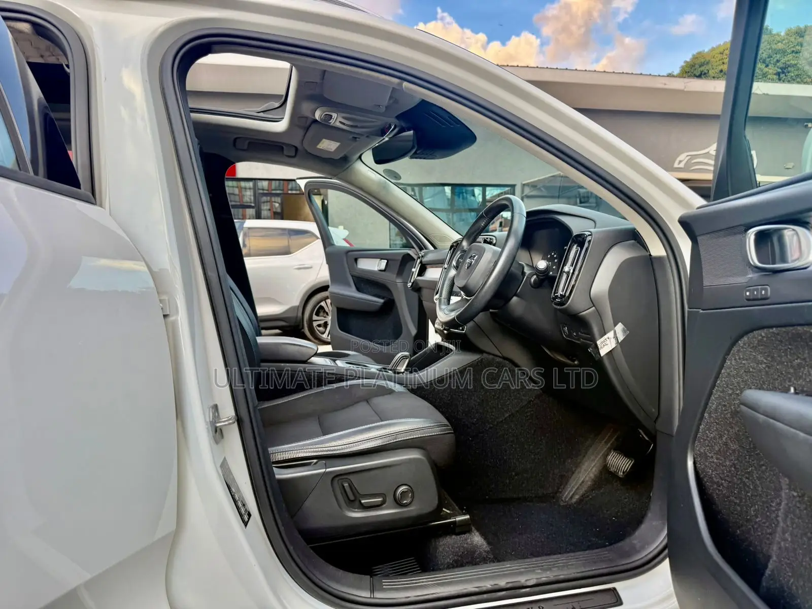 Volvo XC40 T5 Petrol AWD 2019 White
