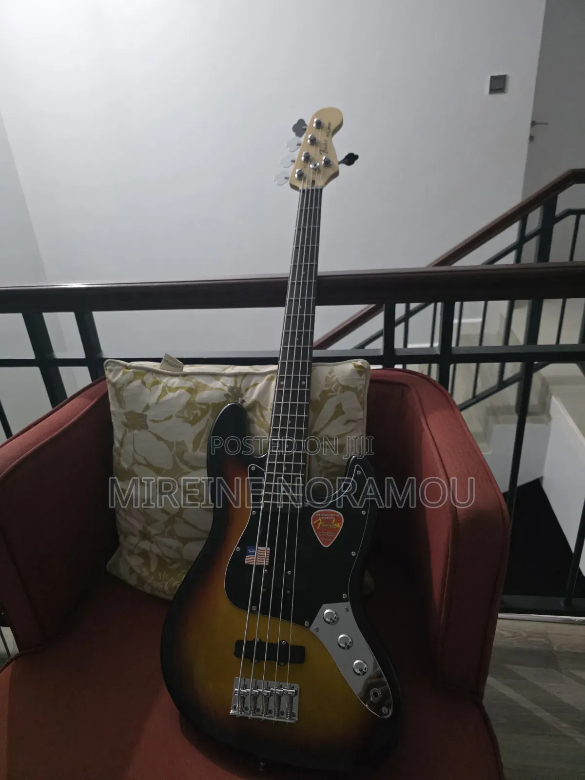 Fender Jazz 5 Strings Bass Guitar