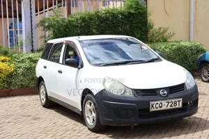 Nissan Advan 2011 White