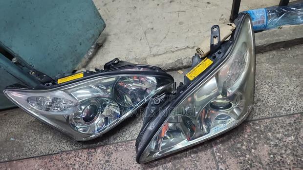 Harrier 240 No.3 Headlight Xenon