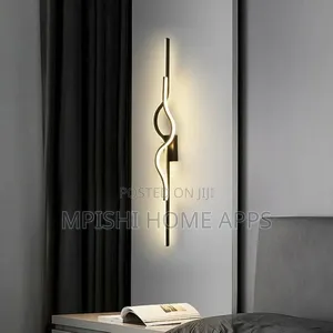 Wave-Shaped Led Wall Lamp Black