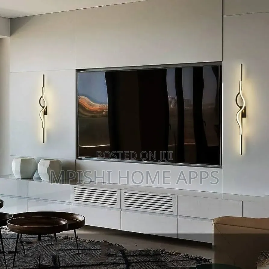 Wave-Shaped Led Wall Lamp Black