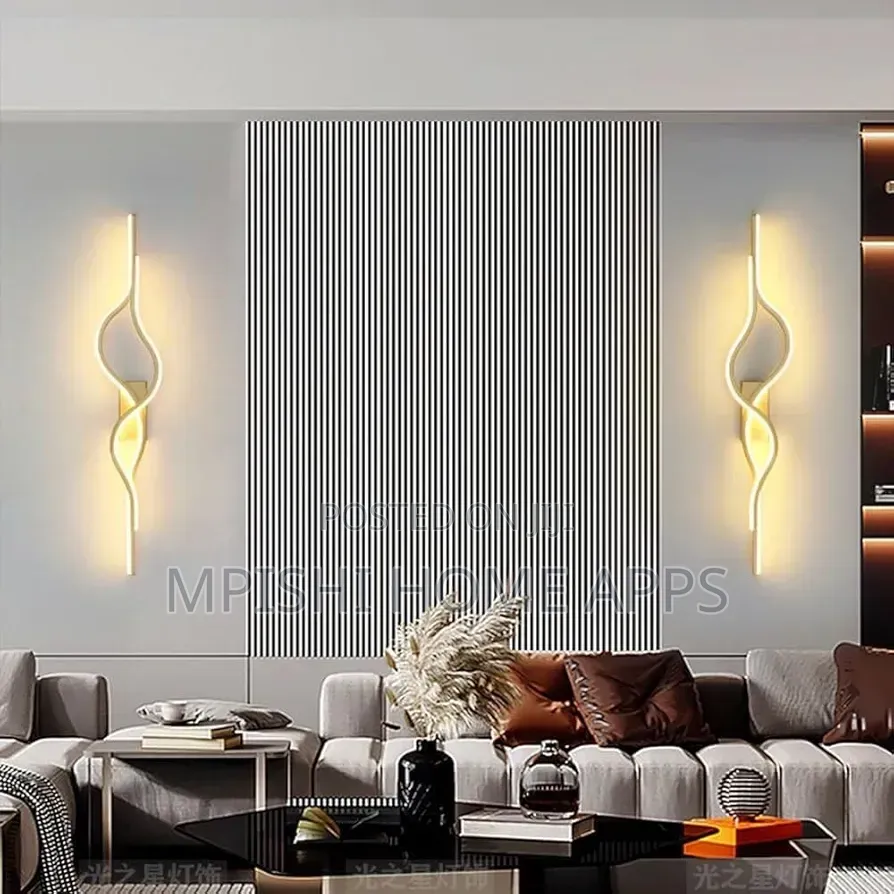 Wave-Shaped Gold Led Wall Light