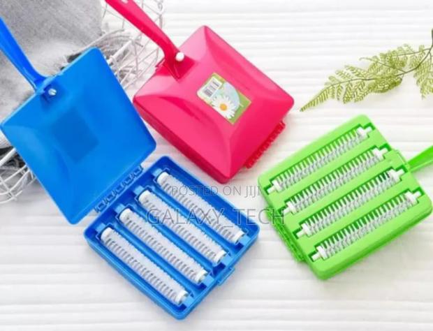 4 Brush in 1 Carpet Brush//Carpet Cleaner