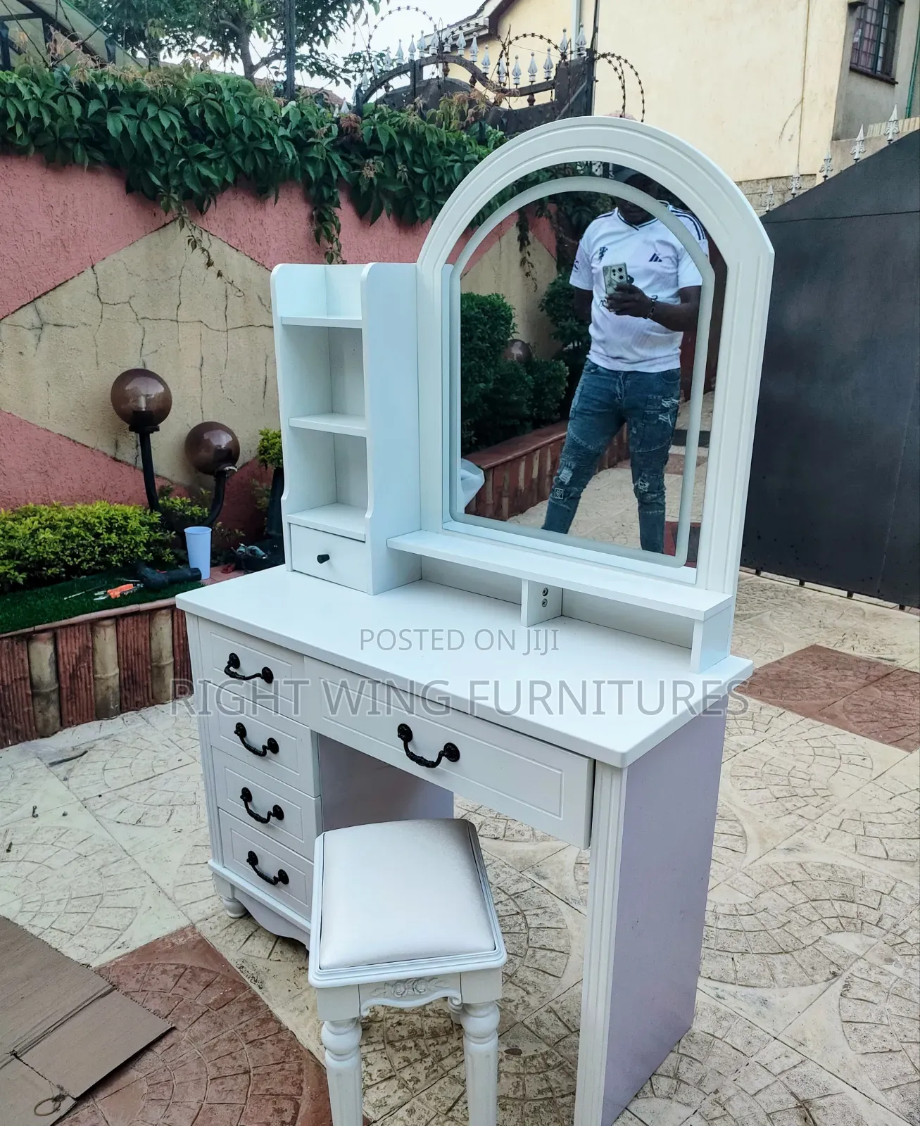 Modern White Makeup Vanity Set