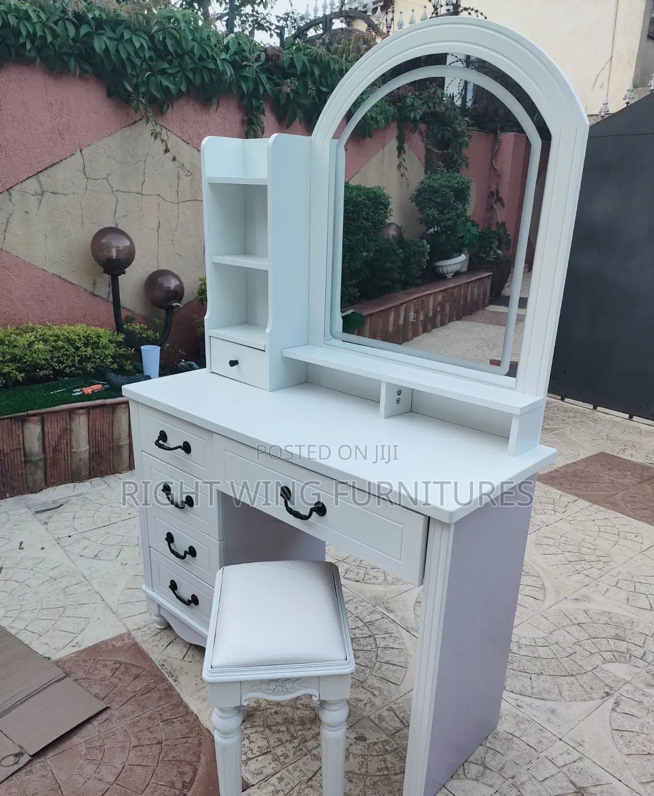 Dressing Vanity Sets With Lighted Mirror