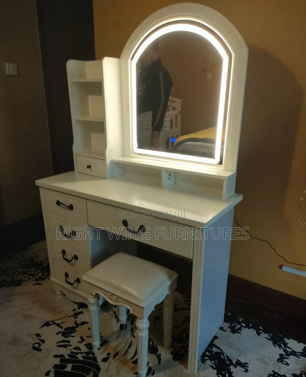 Modern Makeup Dressing Table Matching With a Stool