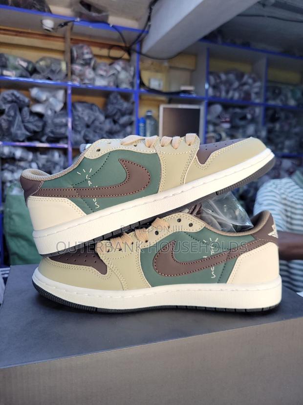 Air Jordan 1 Cactus Jack by Travis's Scott Sizes 38-45 - thumbnail 2
