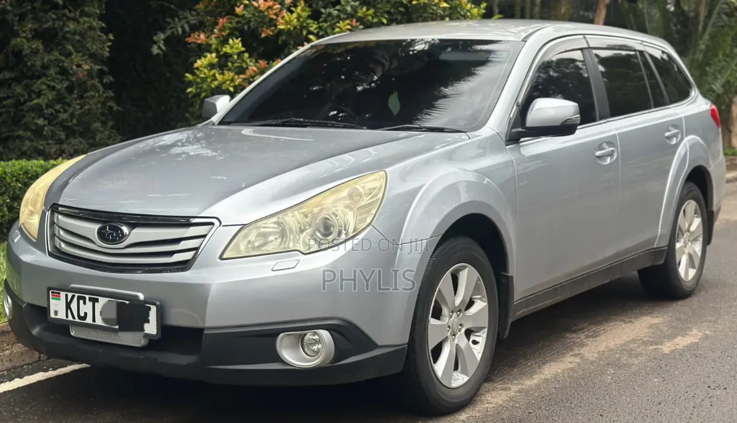 Subaru Outback 2.5i 2011 Silver