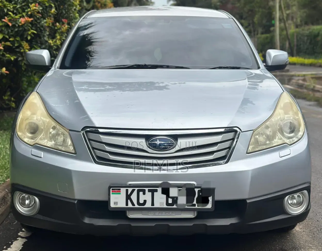 Subaru Outback 2.5i 2011 Silver