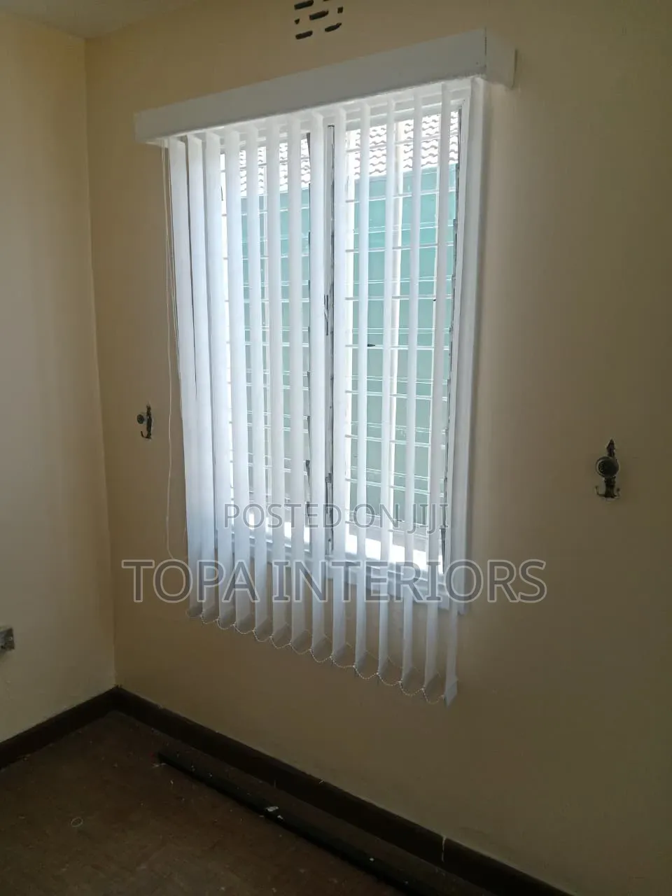 White Vertical Window Blinds Supply and Installation of Office Curtain
