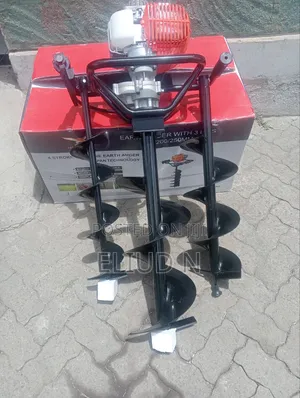 4 Stroke Earth Auger Machine