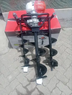 4 Stroke Earth Auger Machine
