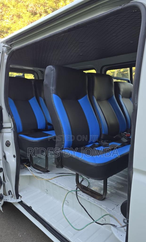Toyota HiAce 2012 White - thumbnail 3