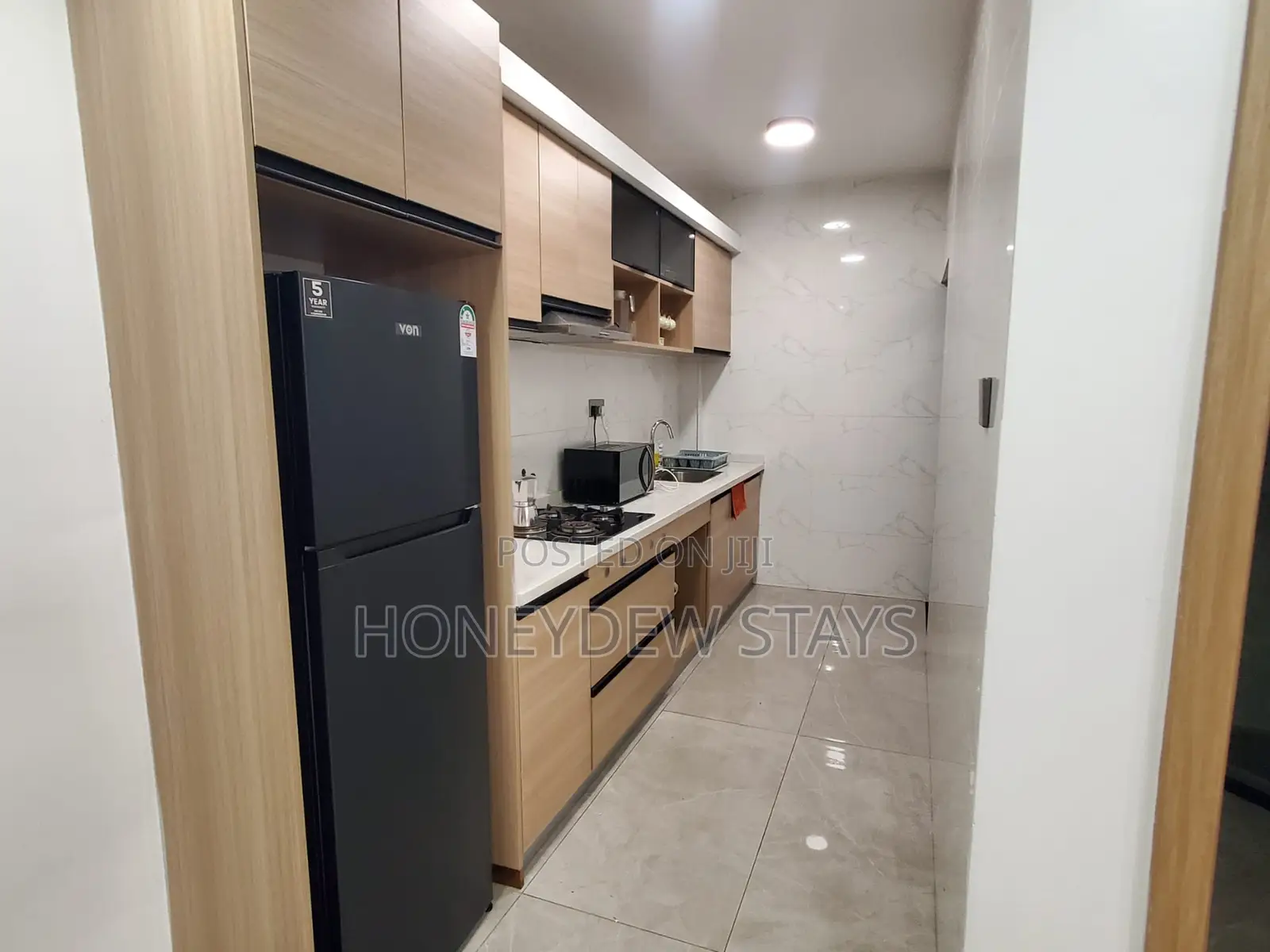 2br Fully Furnished 2br Apartment (Airbnb) at 108 Riverside Drive